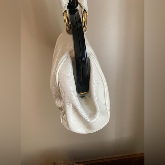 Hobo International White Patent Leather w/ Black Frame Bag clam shell vtg retro - Picture 4 of 16